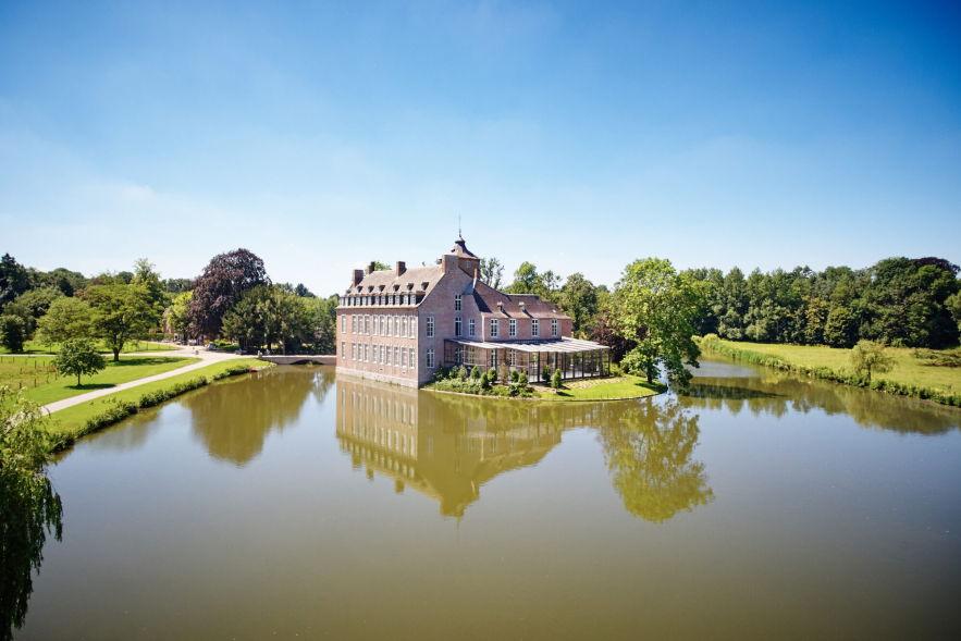 The Wedding Website of Jasmine Wing and Kevin Vanderstraeten