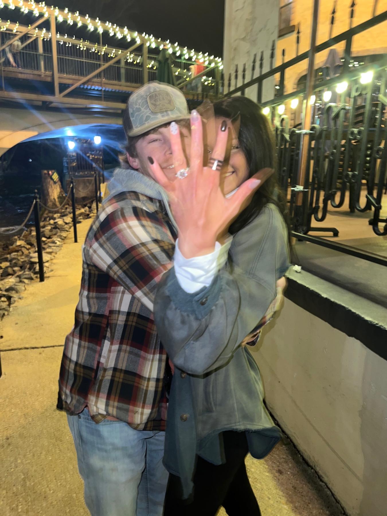 The night Austin proposed to Sydney 💍 February 5th 2022 ❤️ #heputaringonit