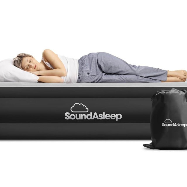 SoundAsleep Dream Series Luxury Air Mattress with ComfortCoil Technology & Built-in High Capacity Pump for Home & Camping- Double Height, Adjustable, Inflatable Blow Up, Portable - Queen Size