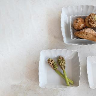 Scalloped Edge 4-Piece Serving Dish Set