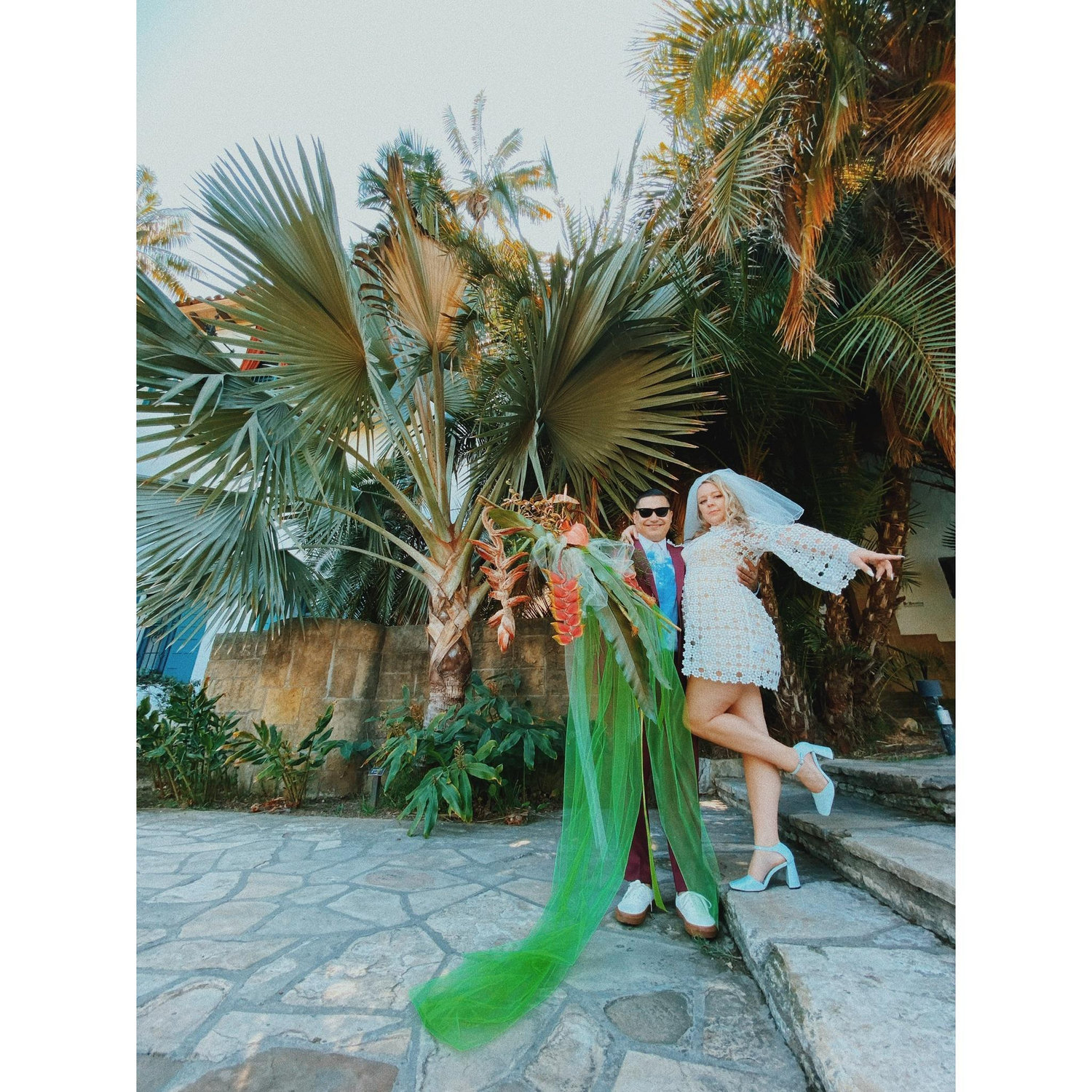 A magical day with an even more magical tropical bouquet!