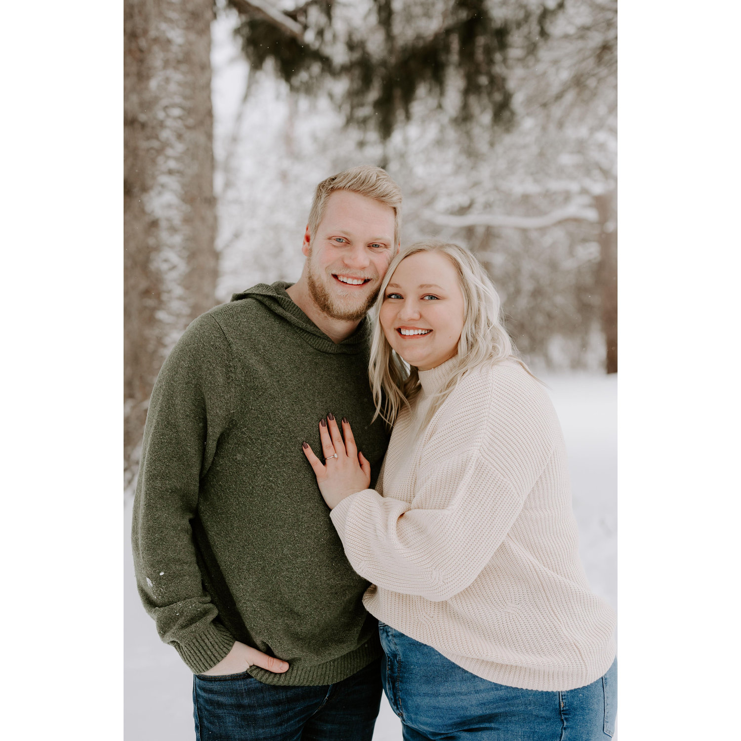 A winter engagement photoshoot.