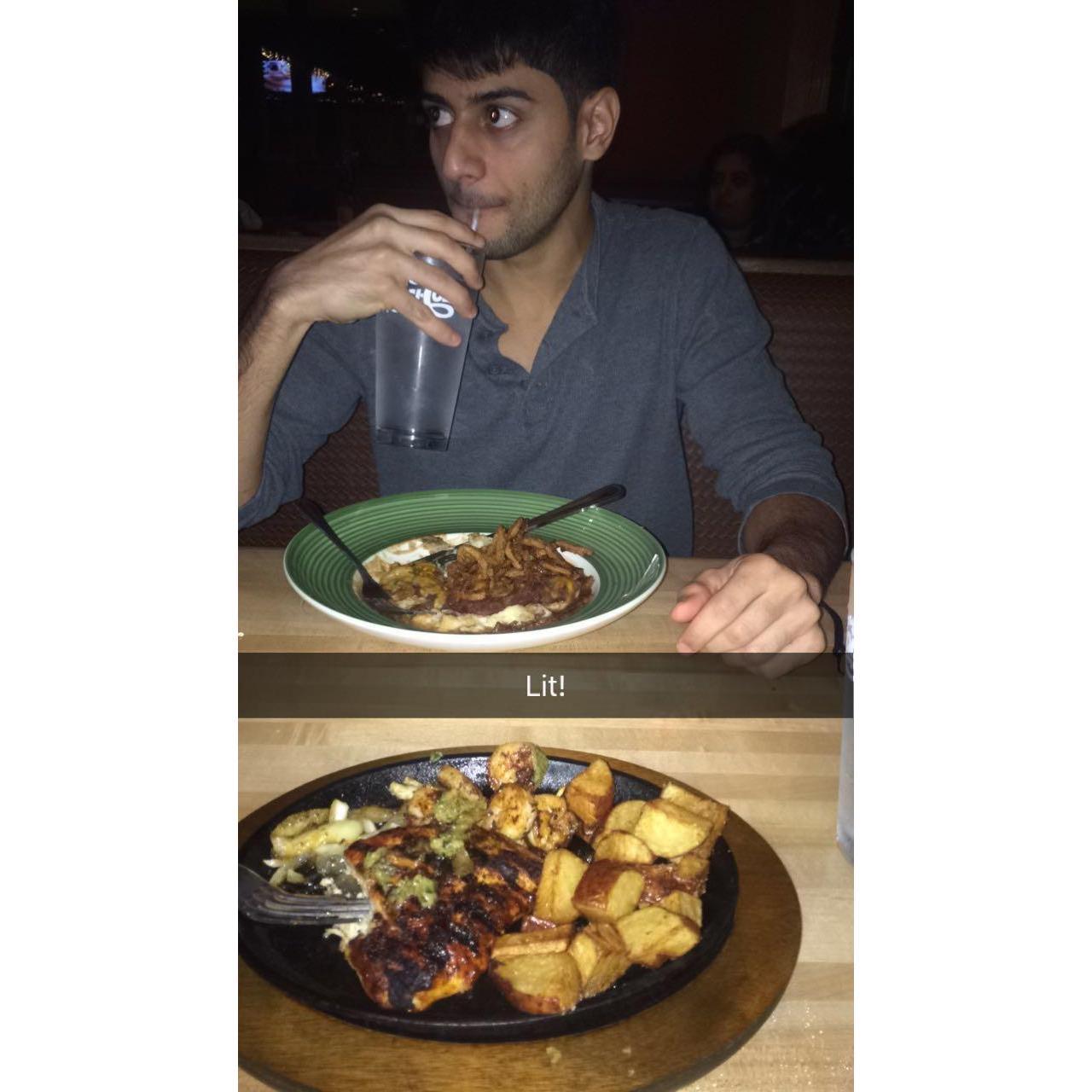 Our first date!! at Applebees!