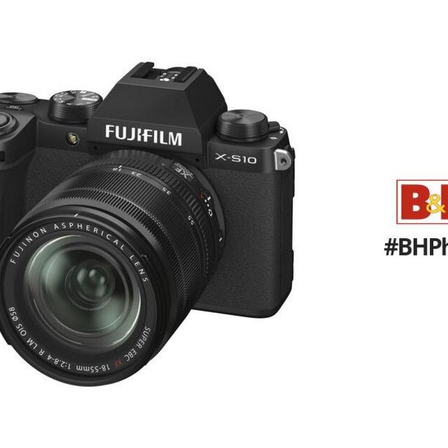 FUJIFILM X-S10 Mirrorless Camera with 18-55mm Lens
