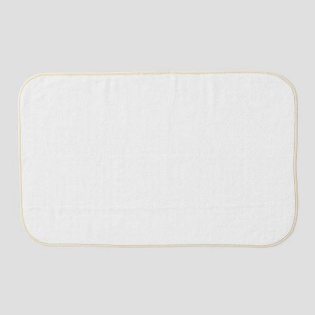 Piped Edge Bath Mat With Wedding Monnogram