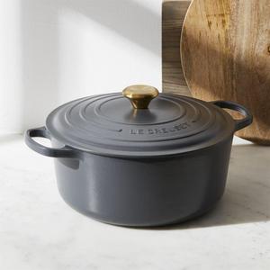 Le Creuset ® Signature 7.25-Qt. Graphite Grey Round Dutch Oven
