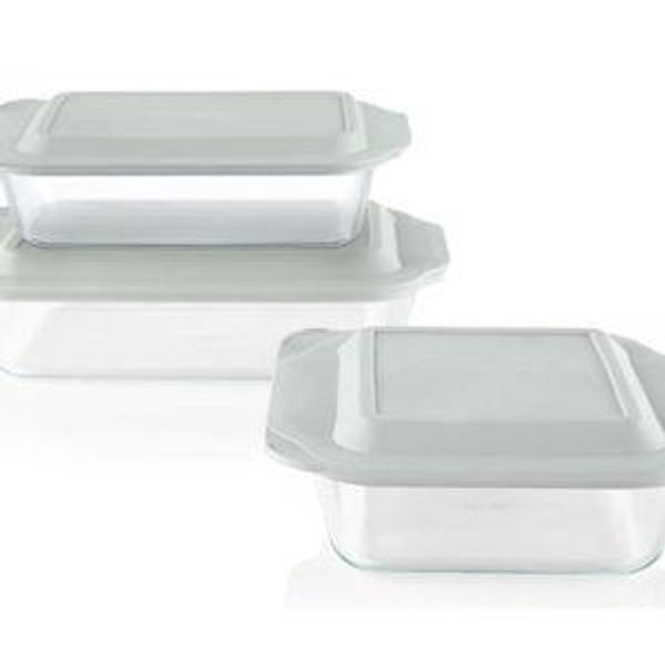 Pyrex Deep 3-Pack Glass Baking Dish Set (9"x13", 7"x11", 8"x8") With BPA-Free Lids, Rectangular Glass Bakeware, Dishwasher, Microwave, Freezer & Pre-Heated Oven Safe