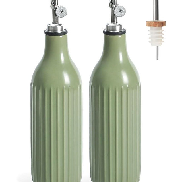 FUN ELEMENTS Olive Oil Dispenser Bottle, 19 oz Oil Dispenser for Kitchen and Vinegar Dispenser Bottle, Suitable for Vinegar, Coffee Syrups & Other Liquids, Green Set of 2