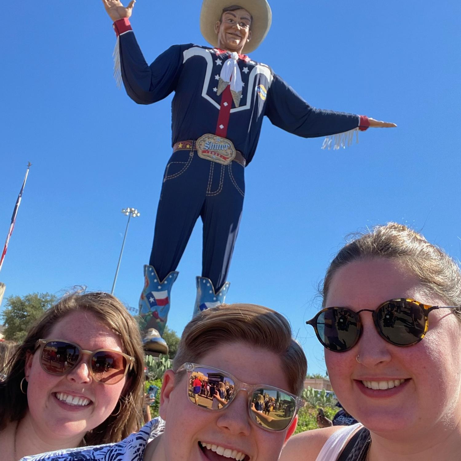 Kat's first time at the Texas State Fair, saying hi to Big Tex with one of her best friends, Brooke!