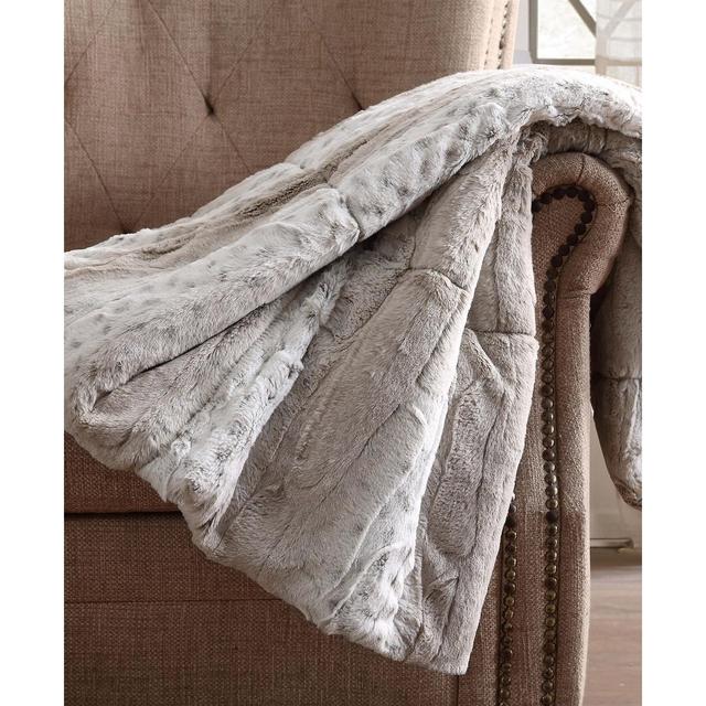 Christian Siriano 60" x 70" Snow Leopard Luxury Faux-Fur Throw