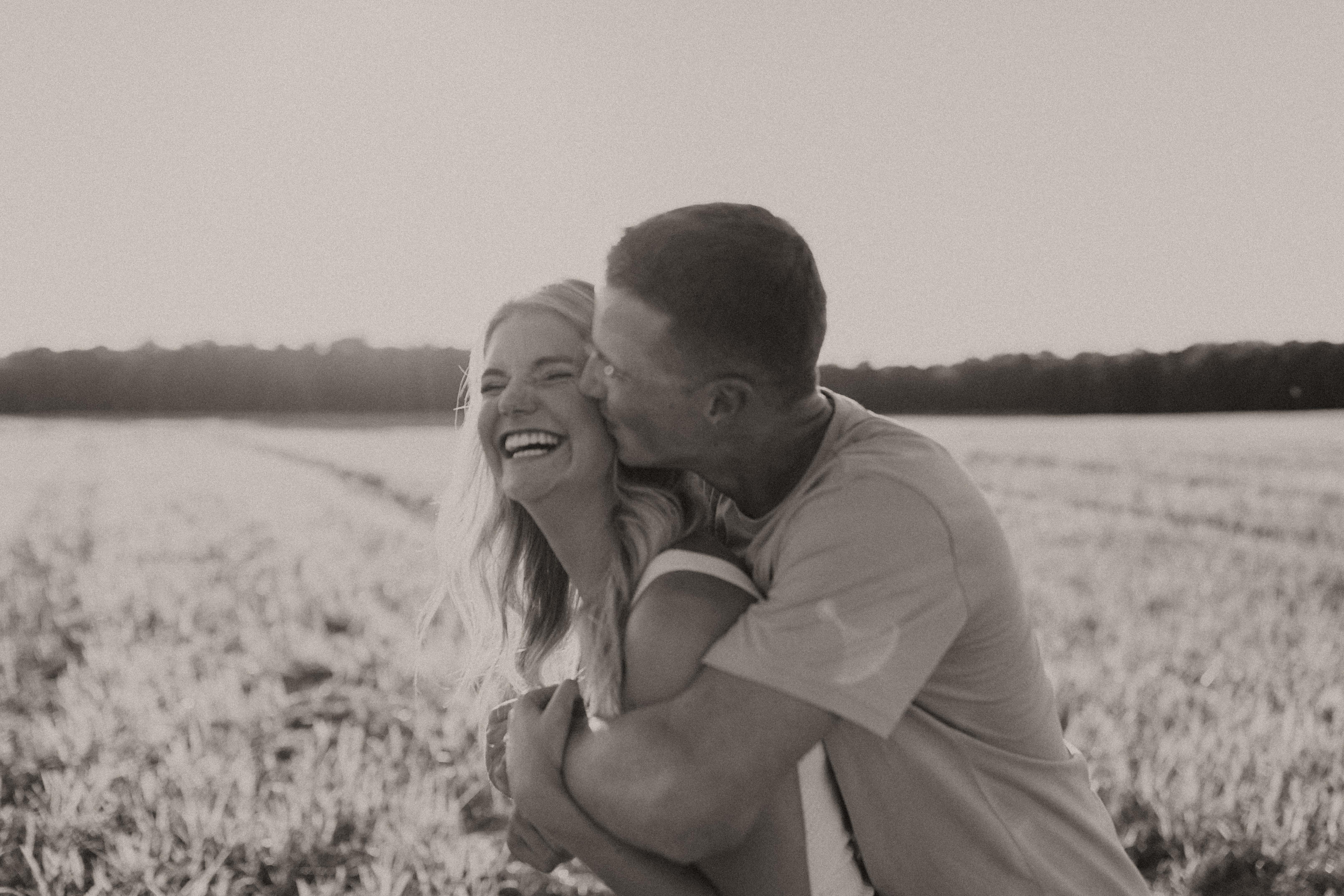 The Wedding Website of Alyssa Dickmann and Hunter Hellenbrand
