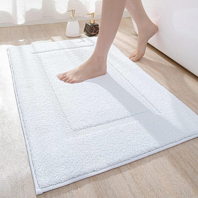 DEXI Bathroom Rug Mat, Ultra Absorbent Soft Bath Rug, Washable Non-Slip Bath Mat for Bathroom Floor, Tub, Shower Room, 32"x20", White