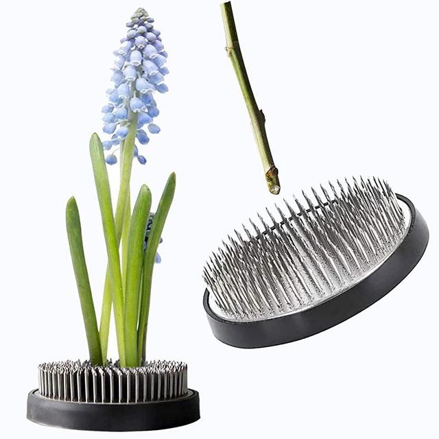 JUSTDOLIFE Flower Frogs Stainless Floral Frogs Kenzan Flower Vase Round Metal Flower Arranger Tool Pin Holder Ikebana Flower Pin Frogs for Vase Flower Arrangements Home DIY Craft