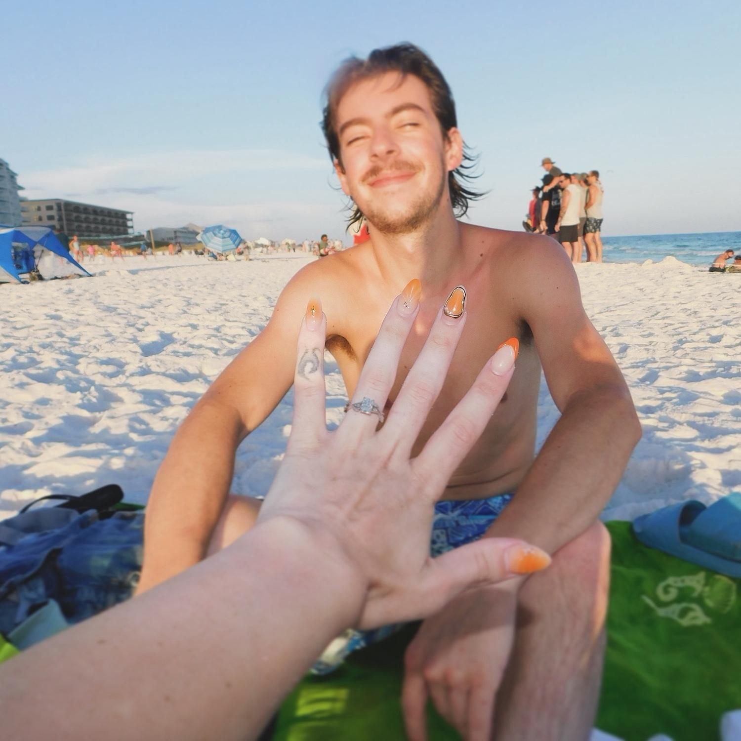 Minutes after he popped the question! Destin, Florida🌊🌴🧡