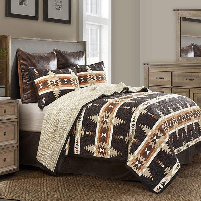Paseo Road by HiEnd Accents | Yosemite 3 Piece Quilt Set with Pillow Shams, Super Queen Size, Aztec Cotton Reversible Luxury Bedding Set, Southwestern, Rustic Style Bed Set, 1 Quilt and 2 Pillowcases