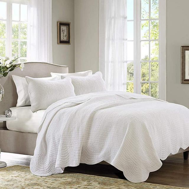 Madison Park Tuscany 3 Piece Coverlet Set, King/California King, White