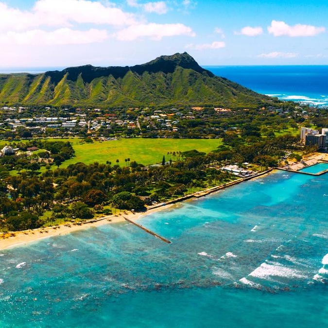 𝓞𝓾𝓻 𝓗𝓸𝓷𝓮𝔂𝓶𝓸𝓸𝓷 𝓕𝓾𝓷𝓭