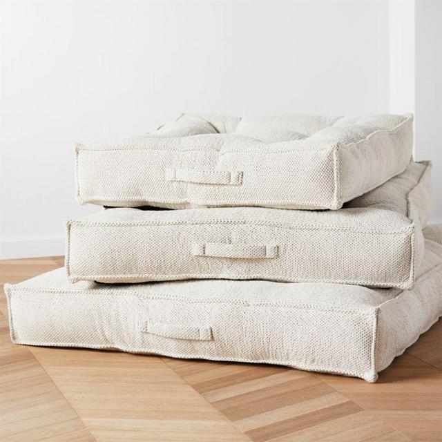 Piazza Aspen Tufted Dog Bed (M, Cream)