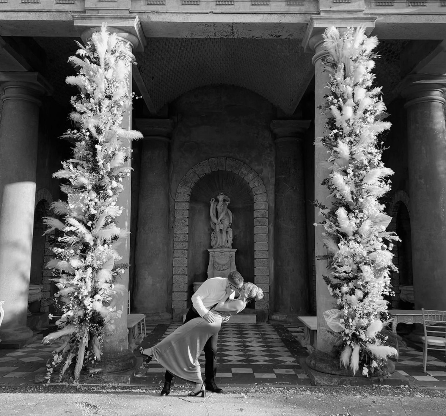 The Wedding Website of Eleanor Martin and Joshua Palmer
