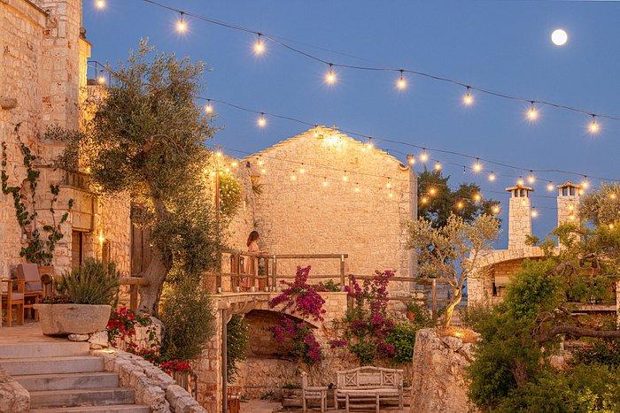 The Wedding Website of India Sloan and Ollie Chapman