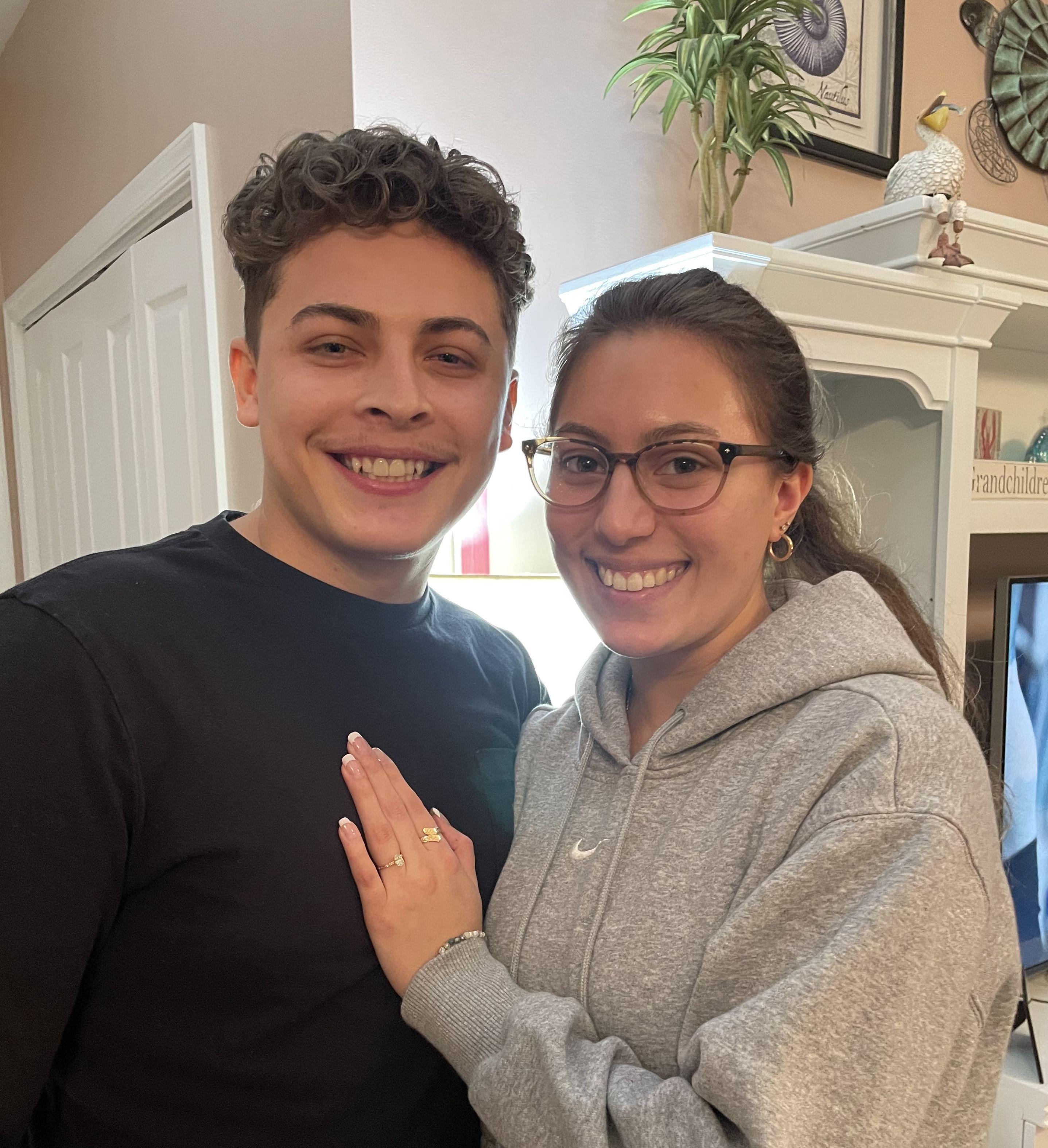 The Wedding Website of Madelin Messer and Christopher Hernandez