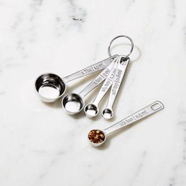 Le Creuset 5-Piece Stainless Steel Measuring Spoon Set + Reviews | Crate & Barrel
