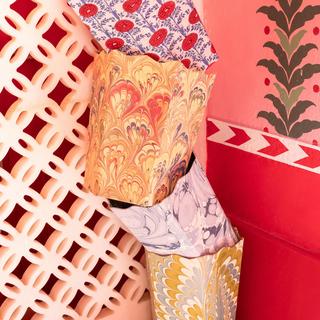 Hand-Marbled Scallop Waste Bin