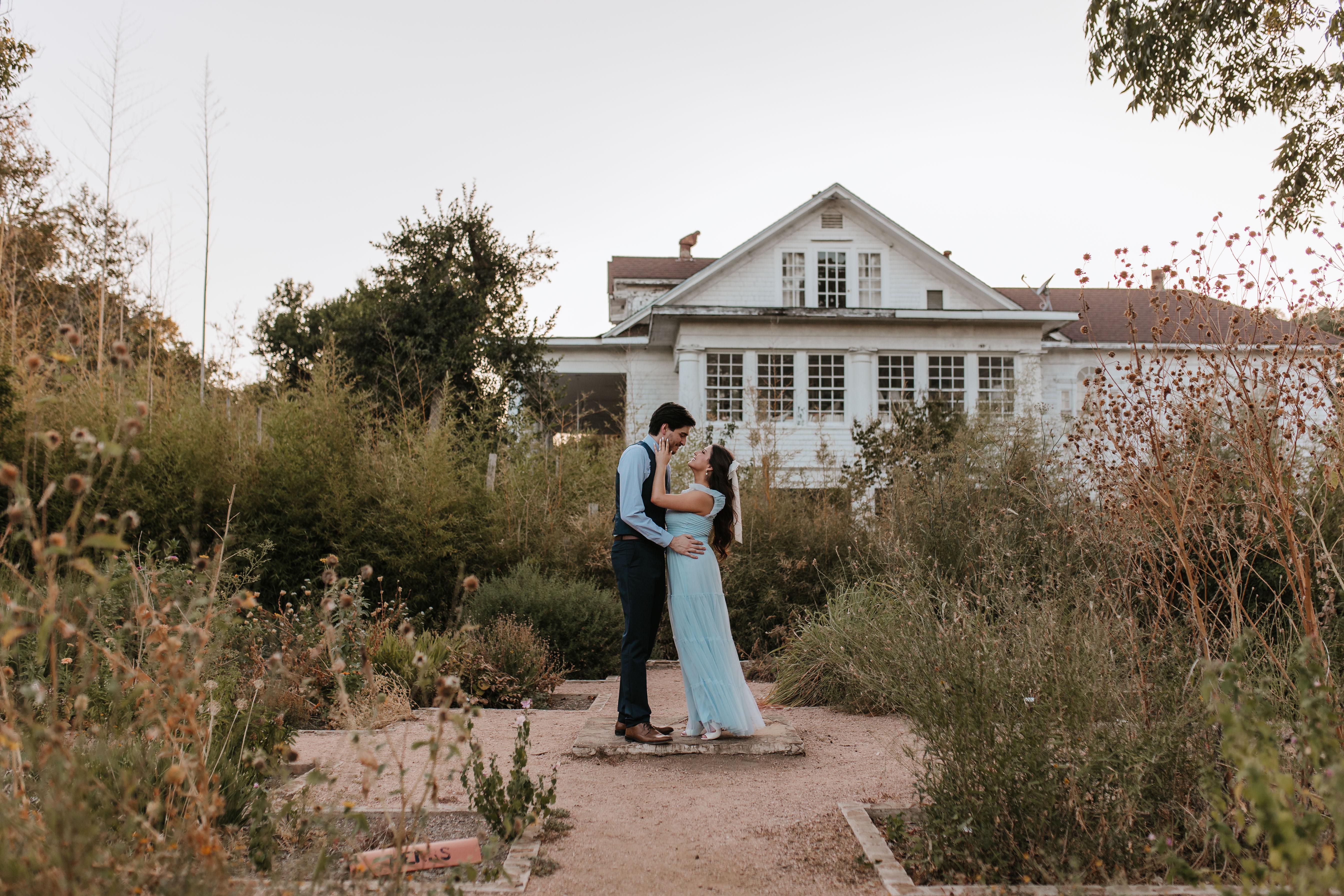 The Wedding Website of Jessica Villarreal and James Clark