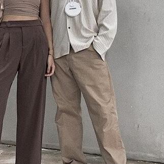 NO JEANS por favor alternatives
Corduroys, Slacks, Trousers, Chinos
(For best outcomes for our family photos is also based on us following the attire)