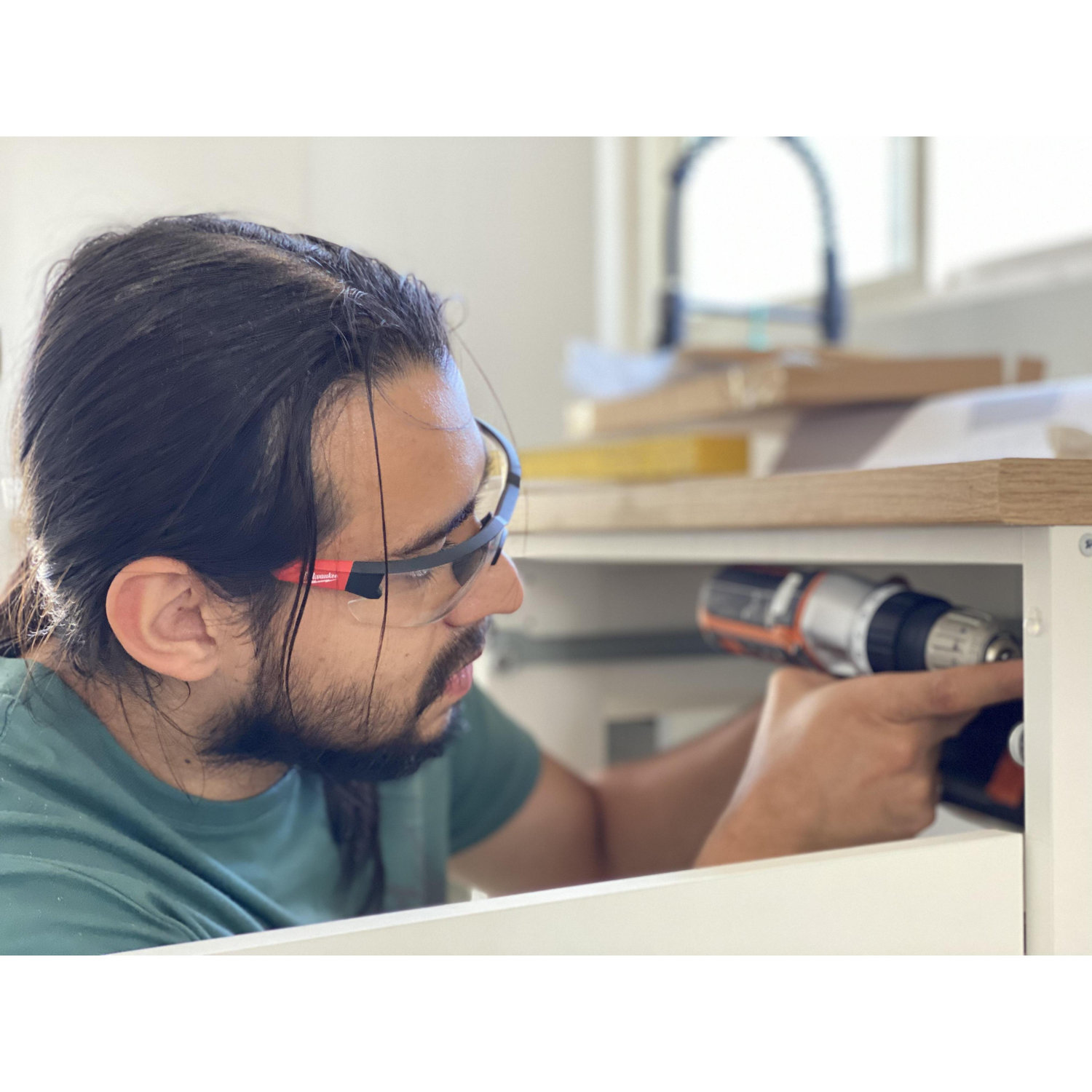 Kitchen Cabinets

Every inch of our home has been carefully calculated and designed (and built!) by both of us. What a learning experience 😅. First tiny home project!