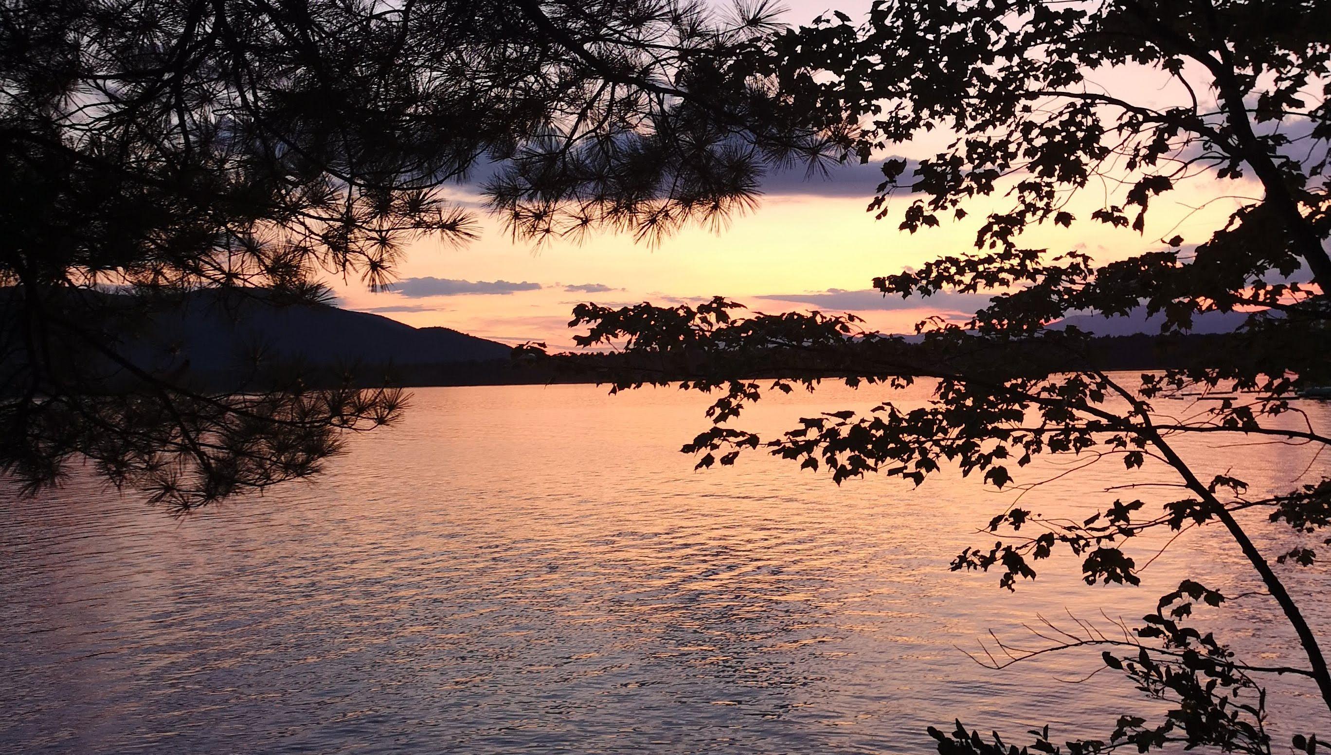 The Wedding Website of Kaelyn Heffernan and James Underwood