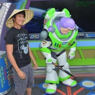 Jer and Liz met Buzz, and he was disappointed when his samurai umbrella wasn't a real sword.