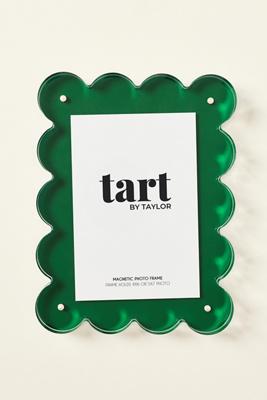 Acrylic Scalloped Picture Frame
