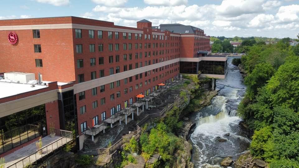 The Wedding Website of Angie Prinzo and Kyle Holmes