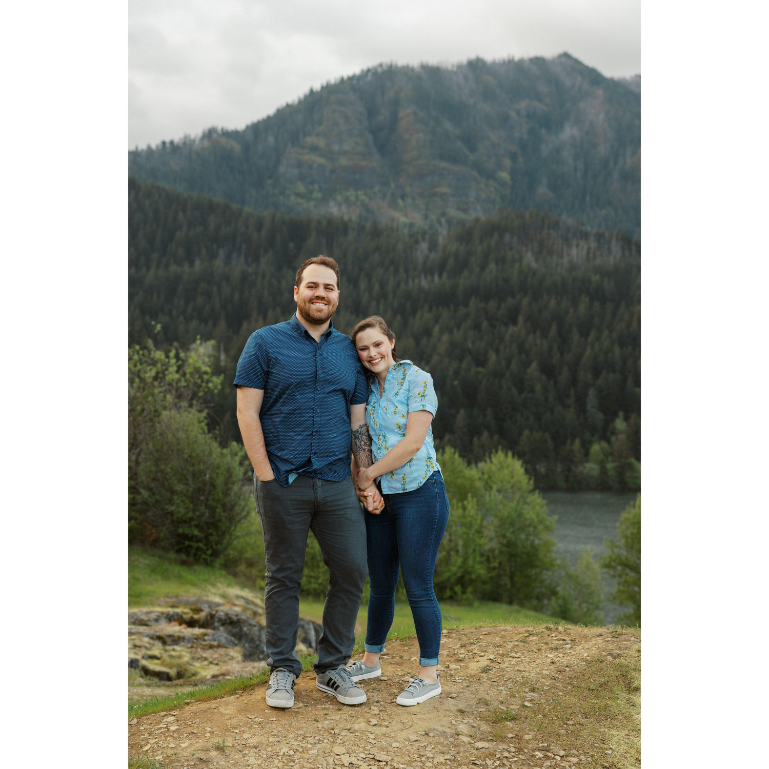 Engagement photos, Hood River, OR - April 2024