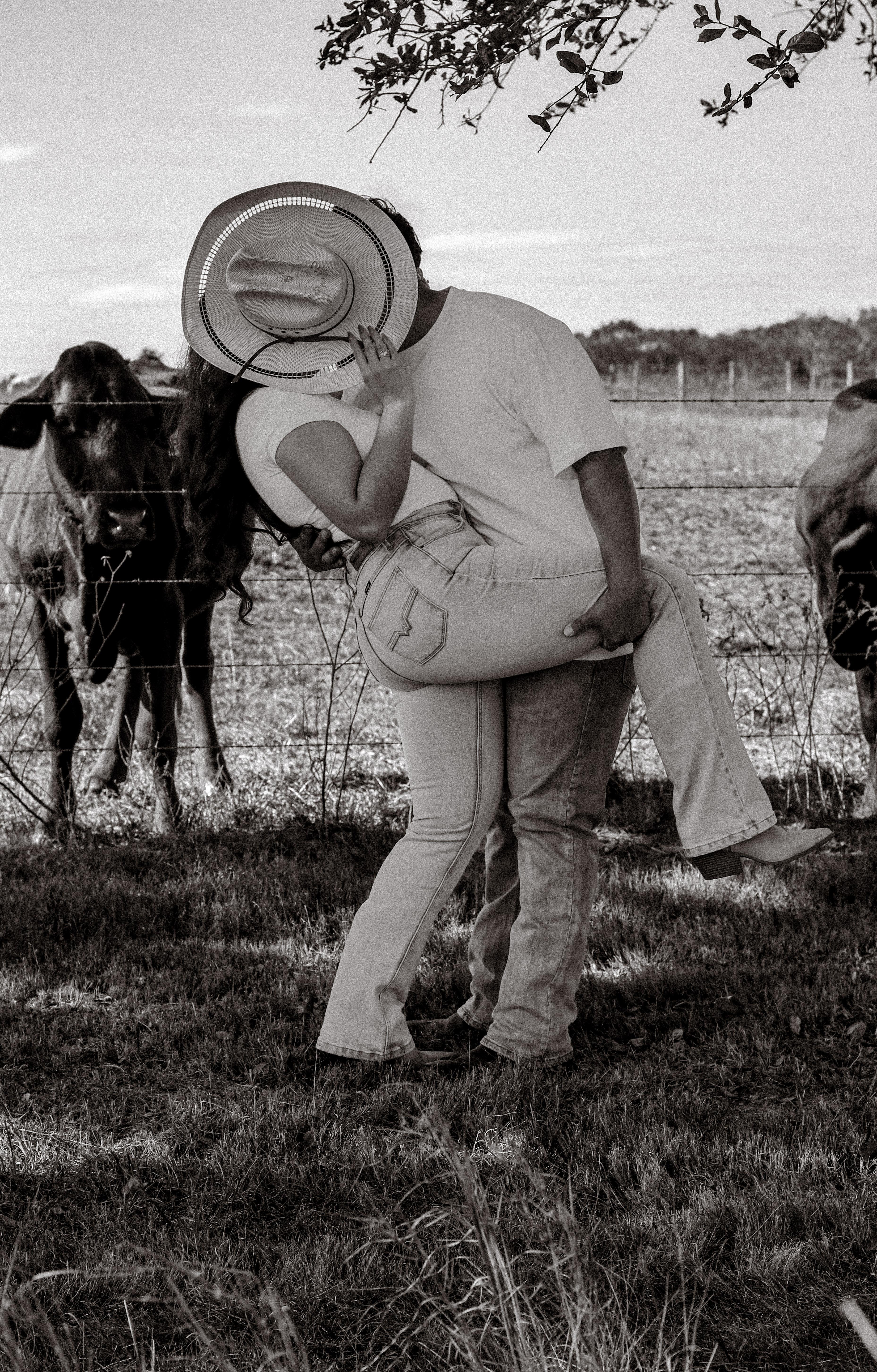 The Wedding Website of Areelly Arriaga and Lorenzo Hernandez