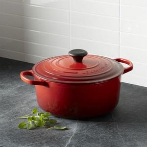 Le Creuset ® Signature 5.5 qt. Round Cerise Red Dutch Oven with Lid