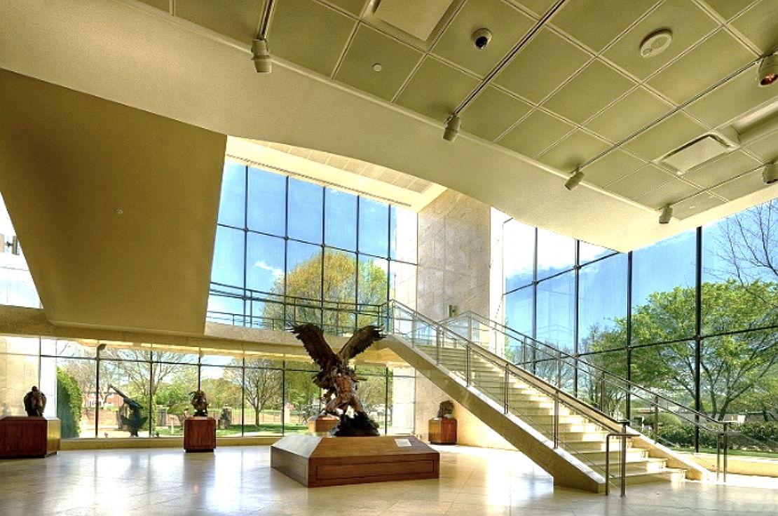 The Wedding Website of Sean Simmons and Miriam Weiss