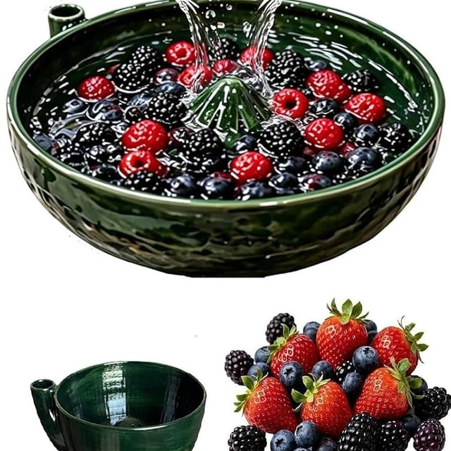 Berry Washing Bowl Swirling Berry Bowl with Holes 360 Degree Quick Berrys Rinse Washer Berrys Cleaning Colander for for Vegetable, Strawberry, cherrys