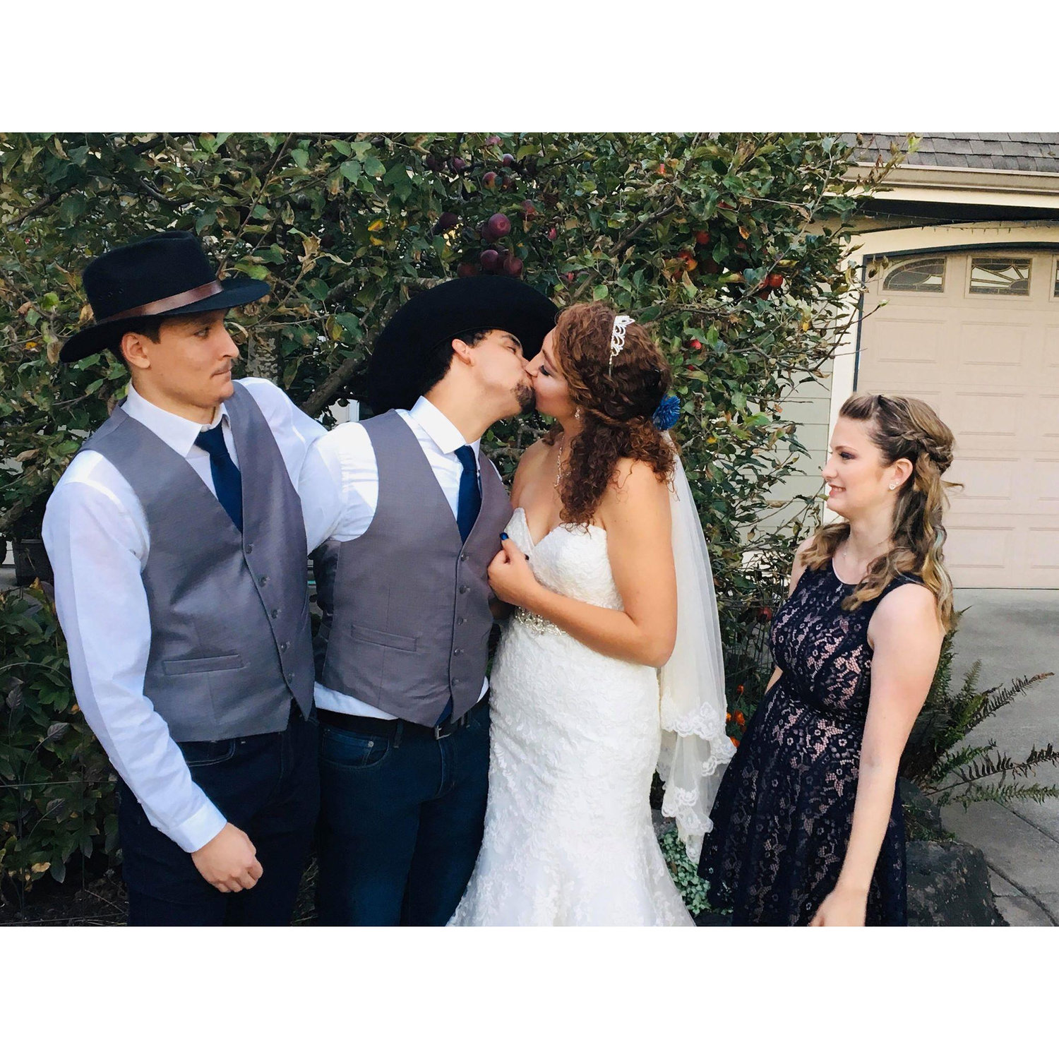 True friendship means posing for random photos like this <3