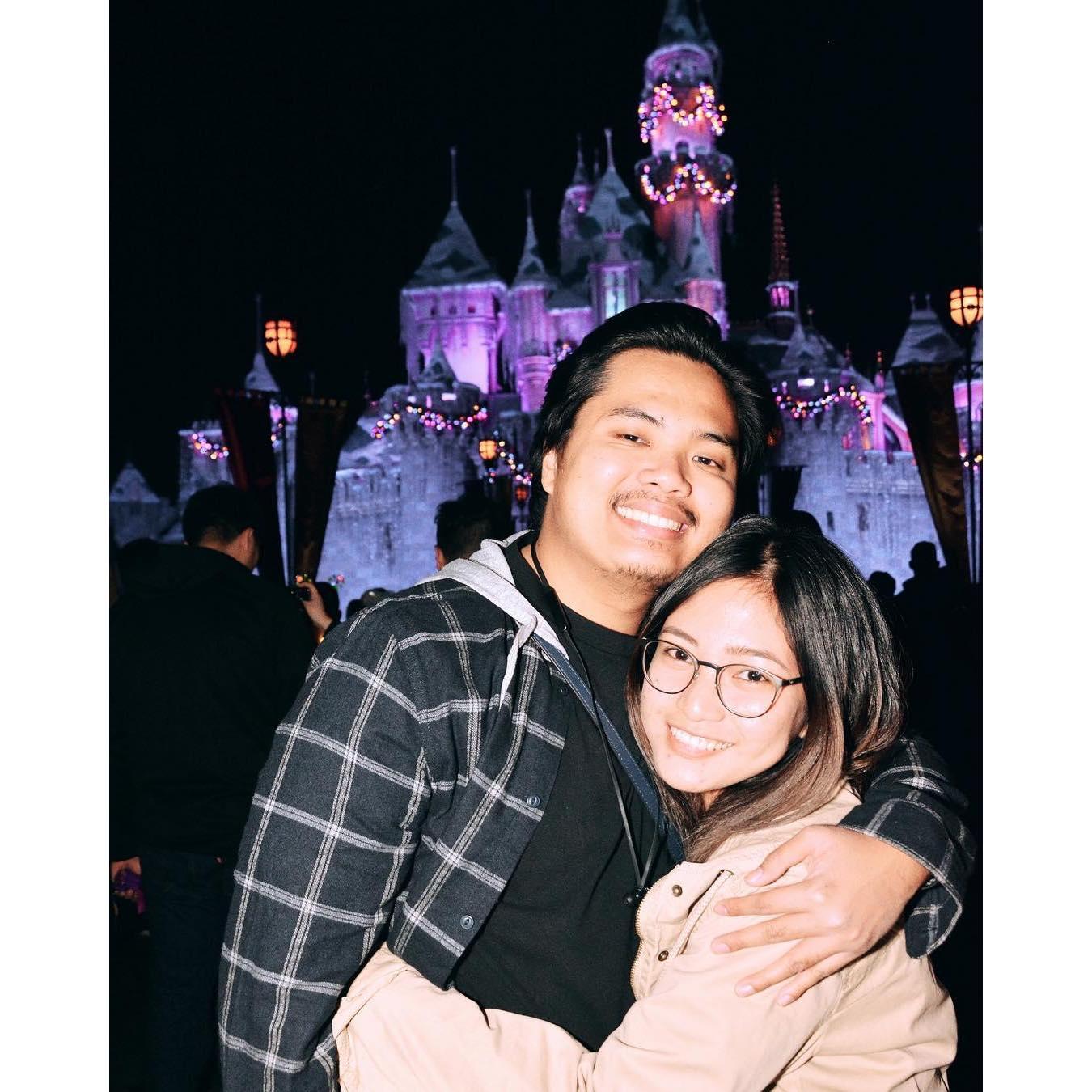 Disneyland Annual Passes were so good back then lol.