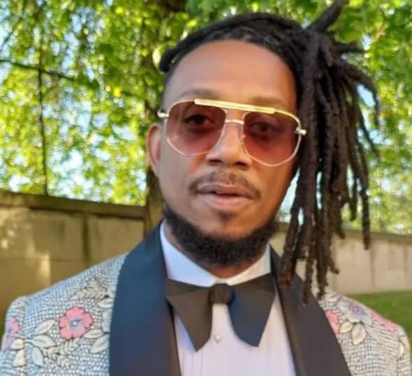 A special thanks to Sirob who took on the task of being our wedding coordinator. Thanks for keeping us both calm and sane. 

Love you
Eric & Kenny