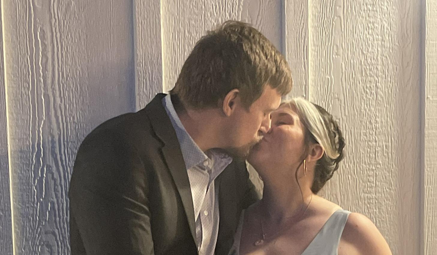 The Wedding Website of Erin Kelly and Roland Rush