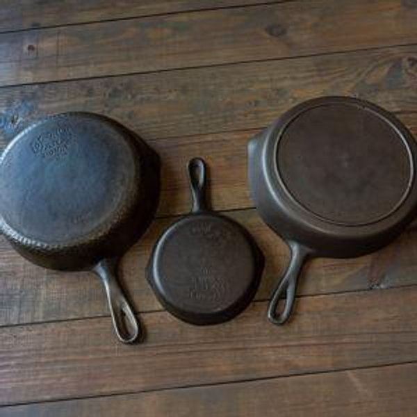 Vintage Cast Iron Set Fund