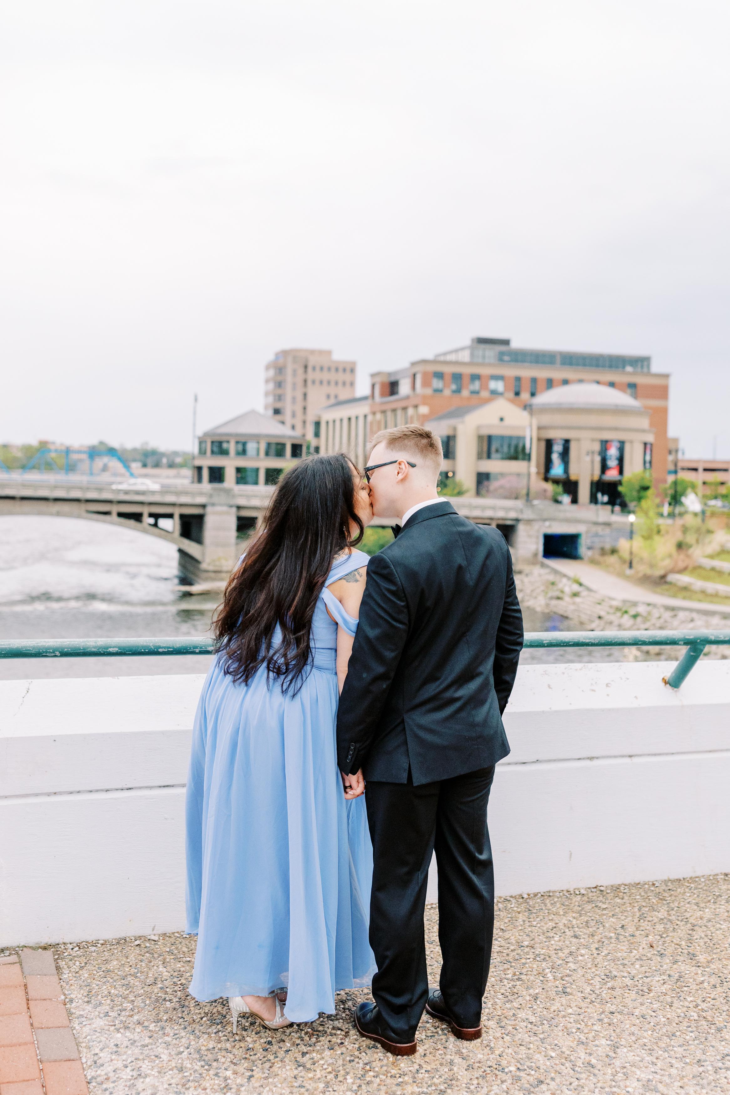 The Wedding Website of Kyra VanOost and Dan VanOost
