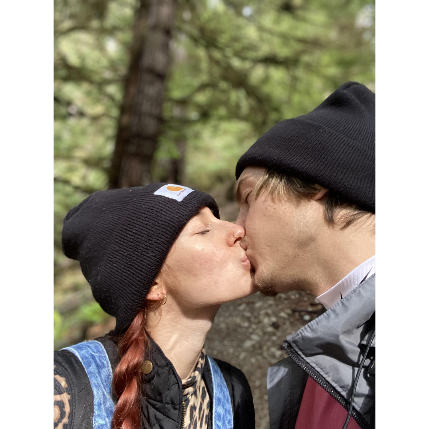 Hiking in Snoqualmie National Forest - Seattle 
March 24, 2022