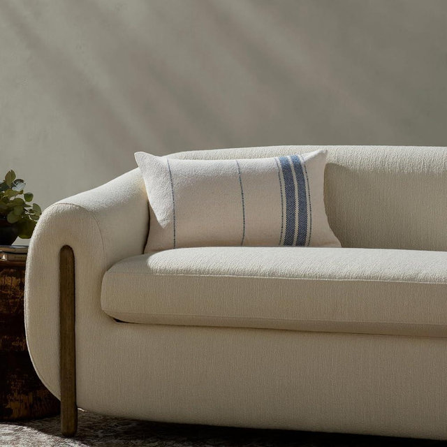 Loloi Magnolia Home by Joanna Gaines Selena Collection PMH0076 Natural/Blue 13'' x 21'' Cover w/Poly Pillow