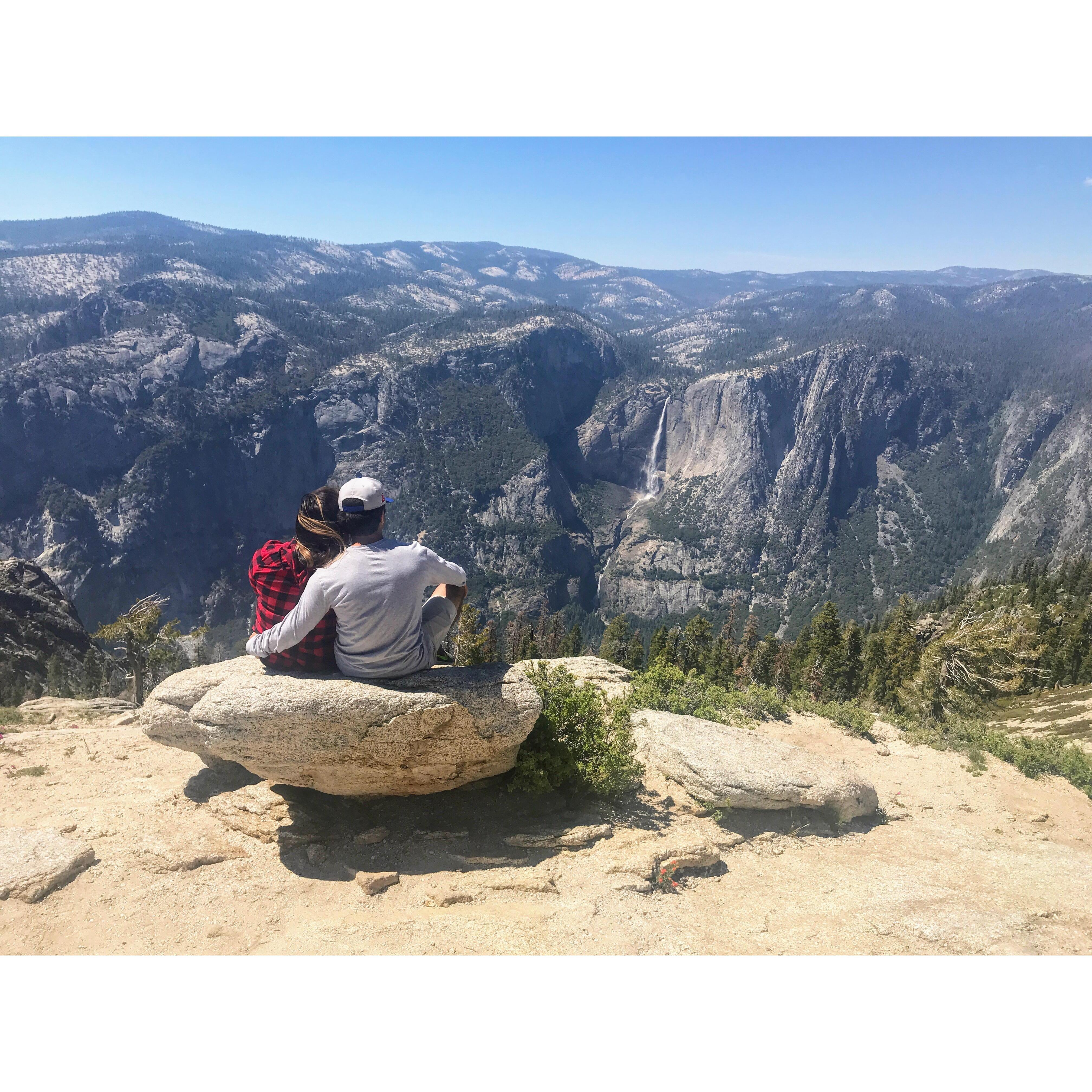 Sentinel Dome overlook at Yosemite, California