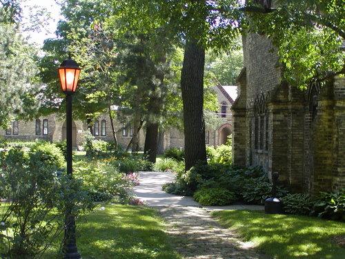 The Wedding Website of Nicole DuBois and Colin Radcliffe