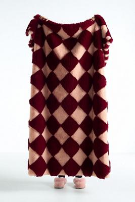 Carved Checkered Faux-Fur Throw Blanket